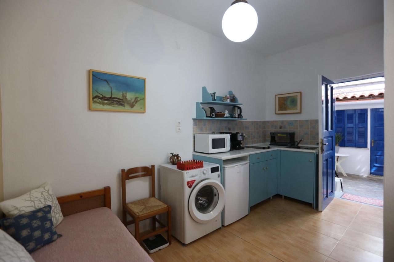 Bella Vista Apartment Batsi  Bagian luar foto